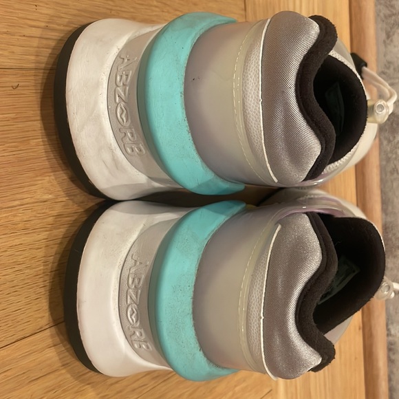 RARE JCrew by New Balance Women’s Casual Everyday Retro Sneakers - size 8 - Picture 5 of 7